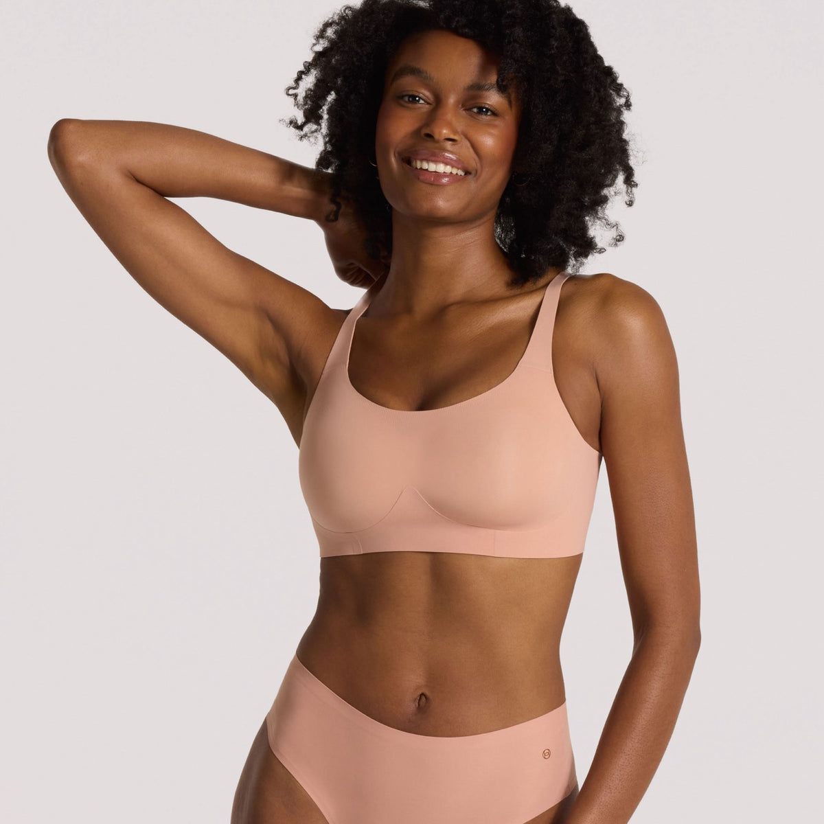A wire-free sculpting bra from Evenlyn & Bobbie