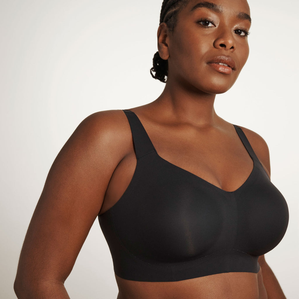 A classic innovated with cup technology to fit in between sizes. The new  Fits Everybody Scoop Plunge Bra launches on January 10, join the