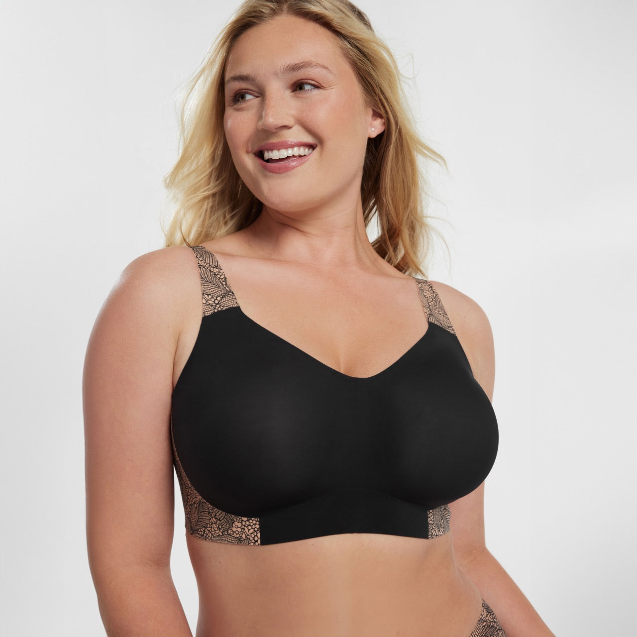 All Color: Black Lace | Adjustable wireless bra with hook and eye in the band