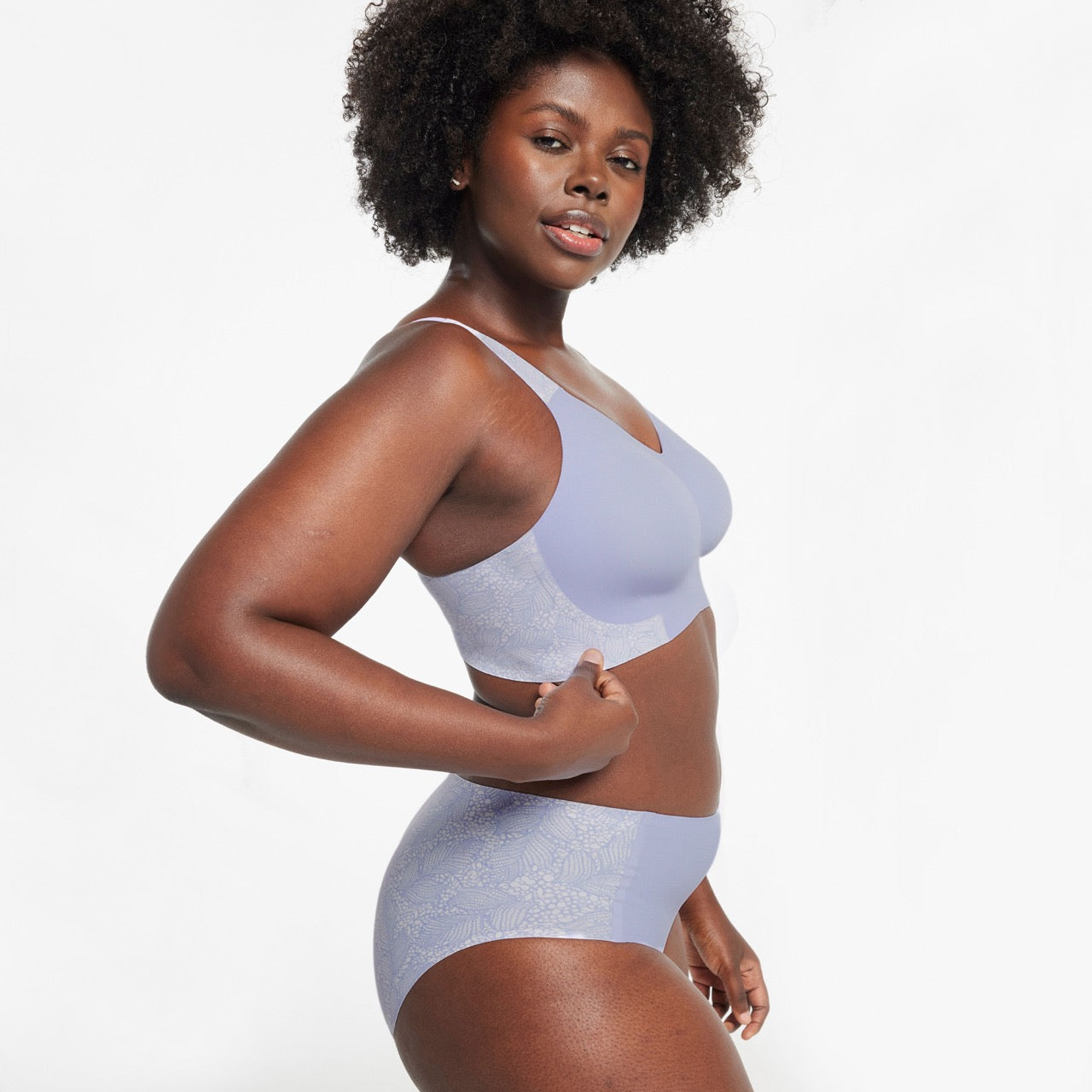 All Color: Moonstone Lace | flexible band hook and eye wireless bra