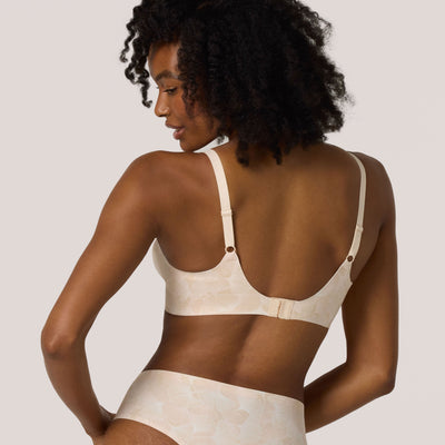 All Color: Champagne Ginkgo | Low neckline wireless seamless bra