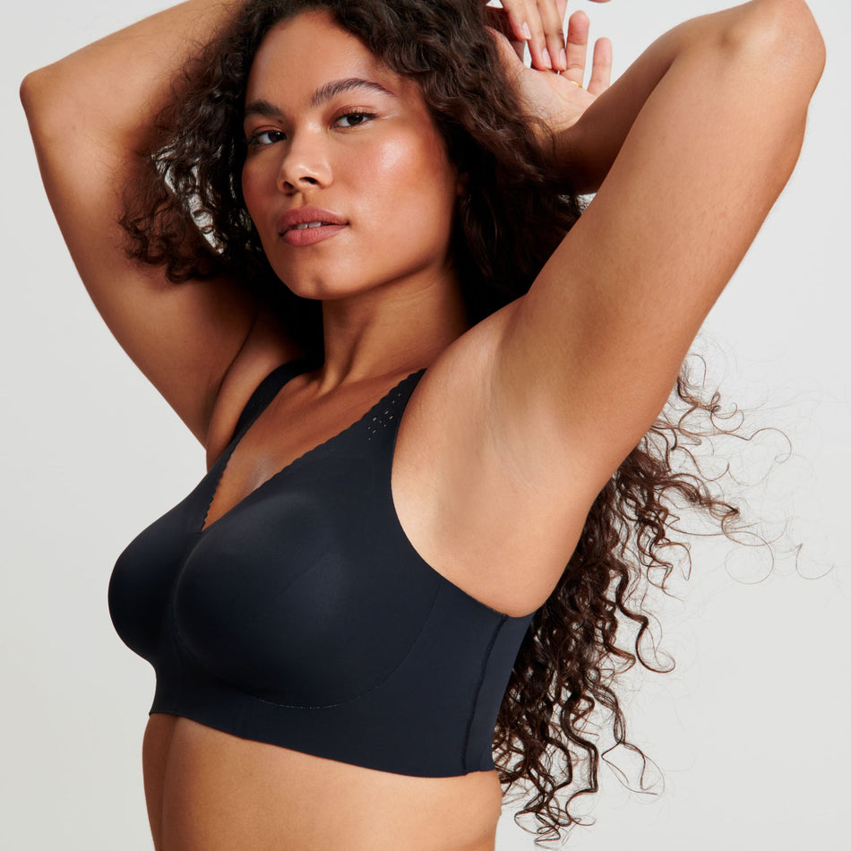 All Color: Limited Black Onyx | wireless seamless bra