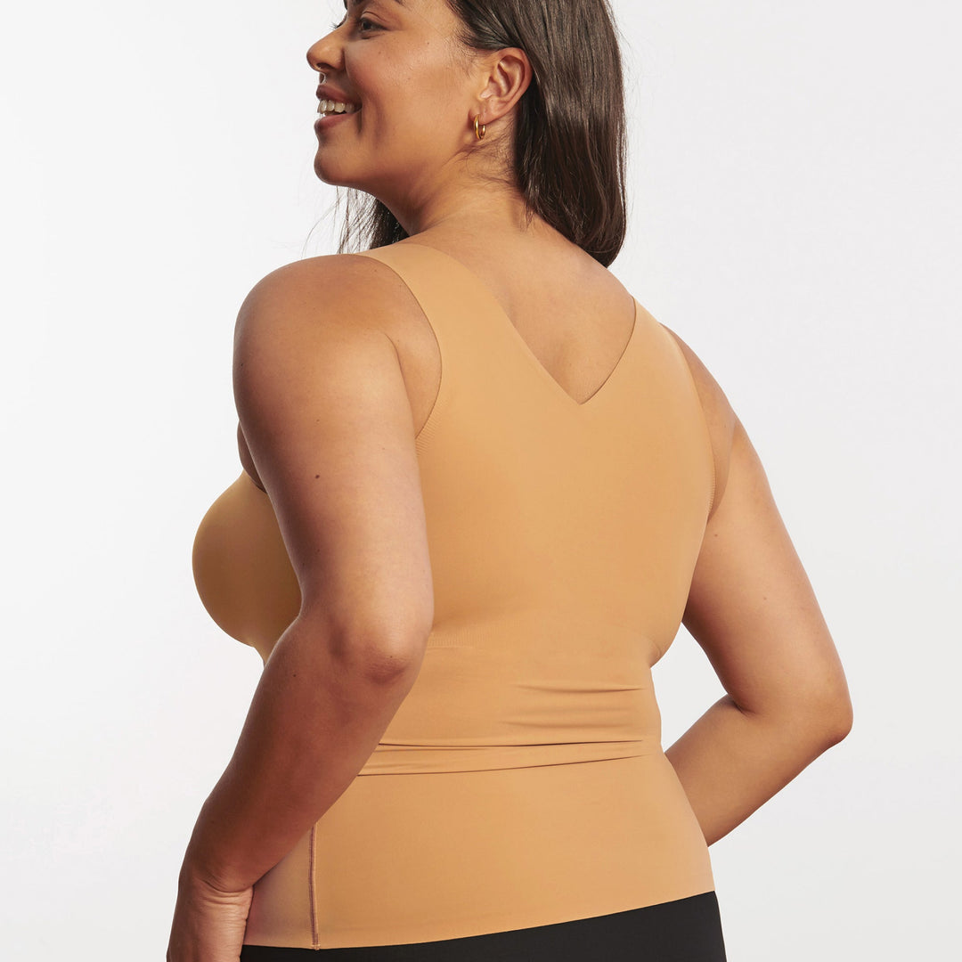 Seamless Base Layer | The Defy Bra Cami Collection – Evelyn