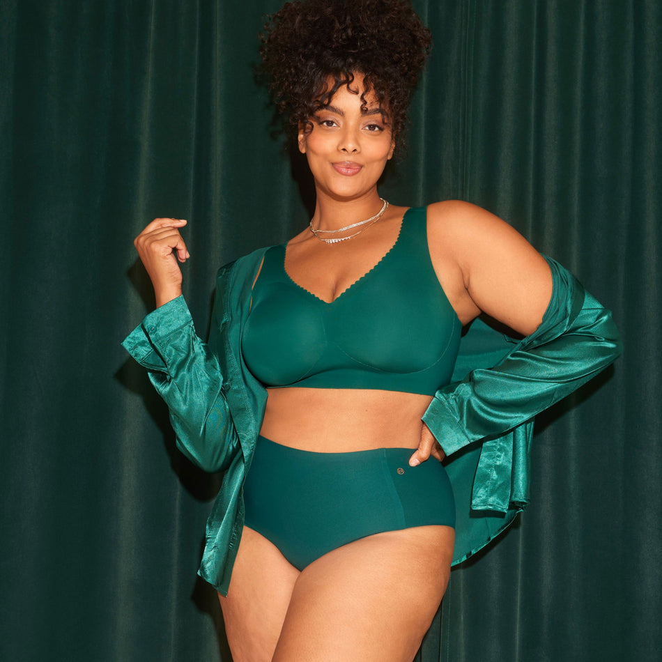 All Color: Monstera Green | wireless seamless bra